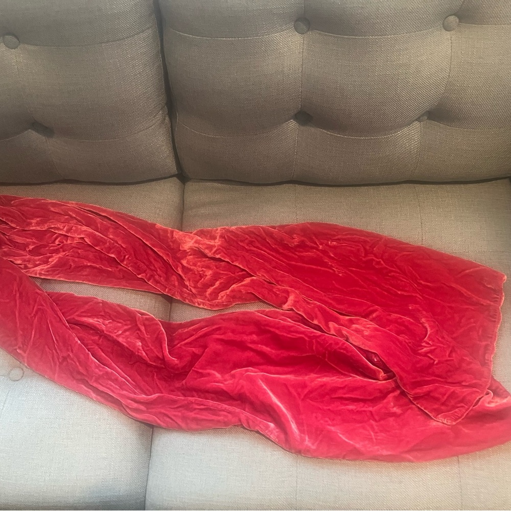 Beautiful vintage pink velvet Boden scarf/wrap- never worn. Long-about 77”x12”